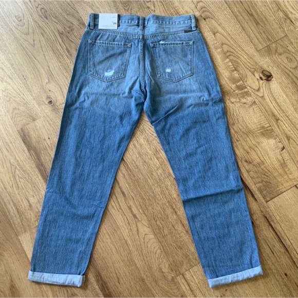 Kancan Mid-Rise Boyfriend Medium Wash Distressed Relaxed Fit Jeans Women’s NWT - Picture 10 of 14